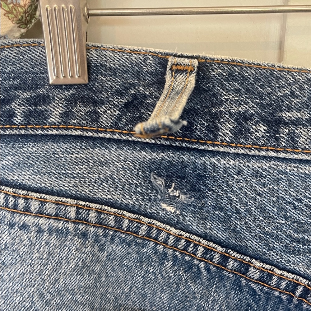 Vintage red tab Levi's Straight Leg Faded Blue Jeans - Picture 5 of 6
